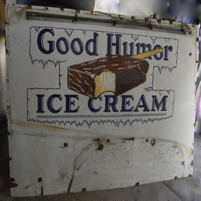 SIDE OF A GOOD HUMOR TRUCK

yes, you read that right!!!
remember the bells ringing and the gh man's bowtie?
fyi: ronnie was a good humor man one summer...
48" x 64"...original porcelain!