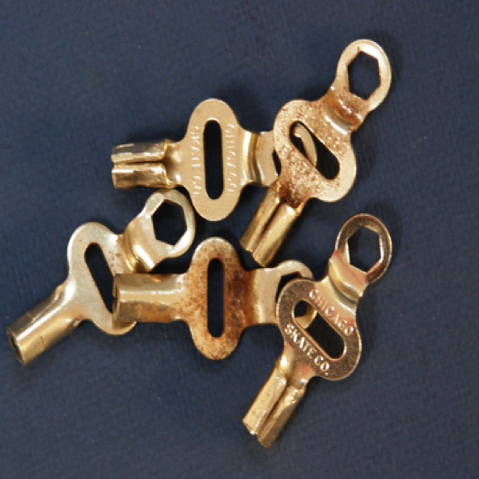 SKATE KEYS

original chicago skate company keys...
we love to watch people choose their key...
some want a shiny one, others a touch of rust...
most tell us it's going on their neck on a shoelace!